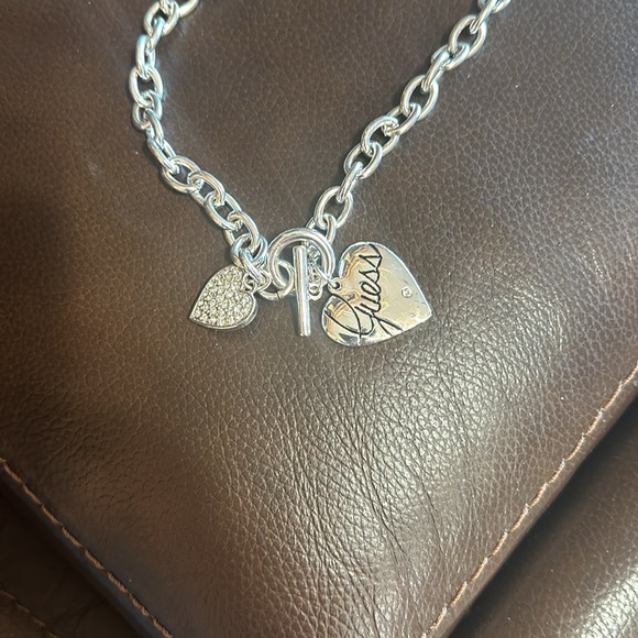 Guess Necklas - Picture 4 of 4